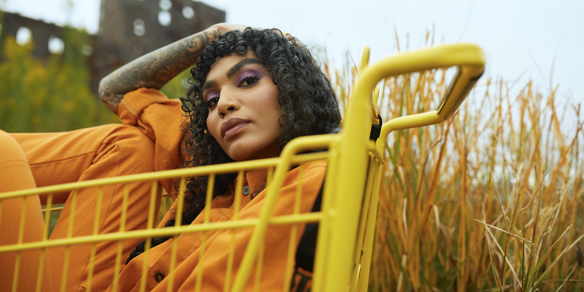Sophia Roe on How Her New Show Counter Space is Bringing The Wellness Conversation Back to the Communities Where It Began